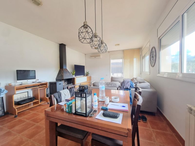 Продается вилла 192 м² с бассейном в Видререс