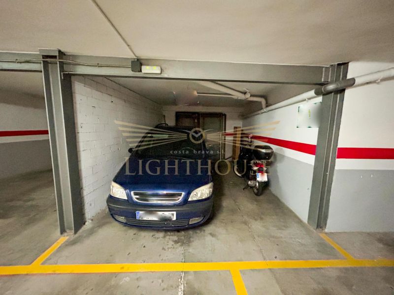 Большое парковочное место 20 м² в центре Lloret de Mar