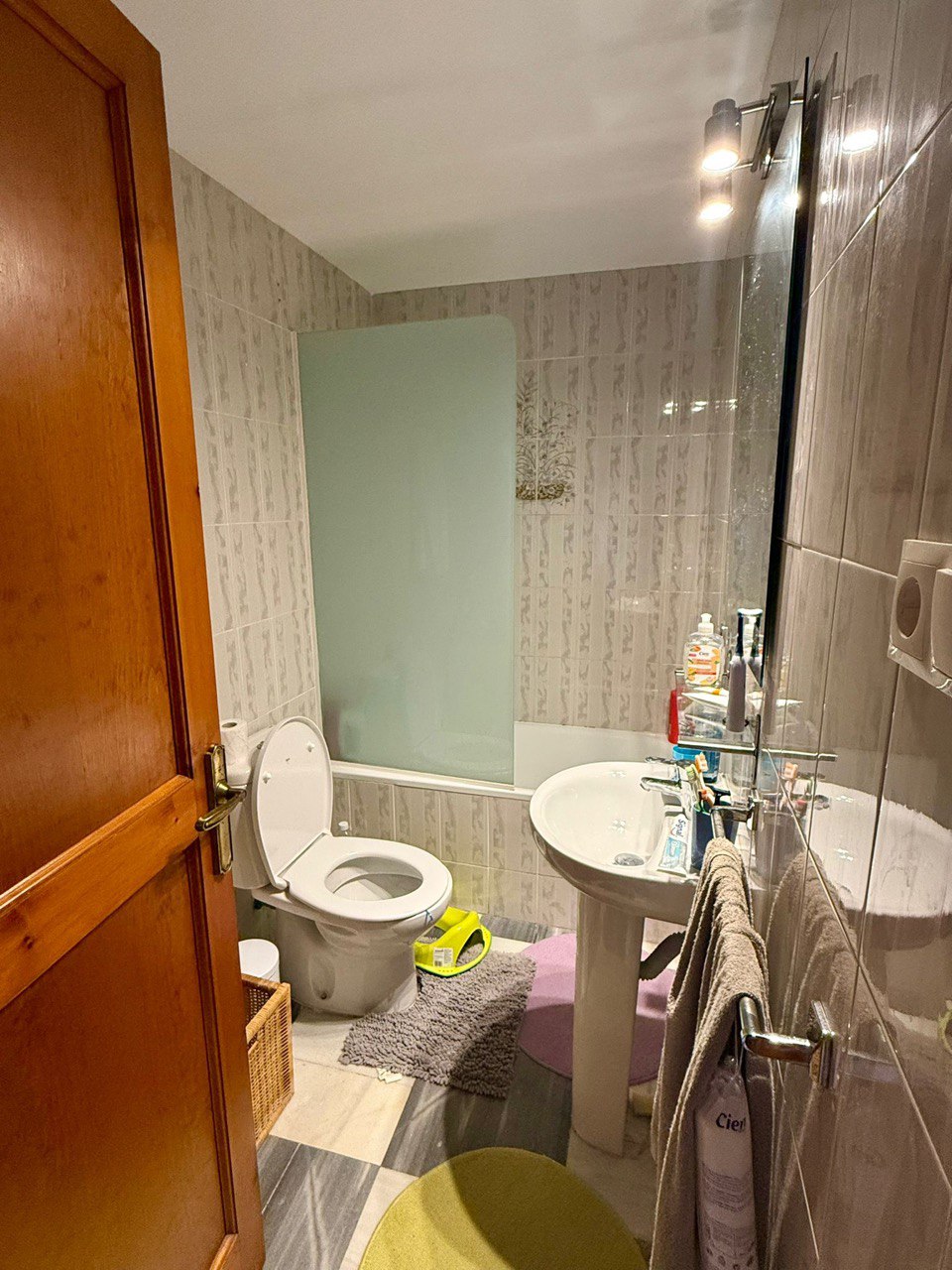 Продается квартира с 3 спальнями 88 м² рядом с Сагаро