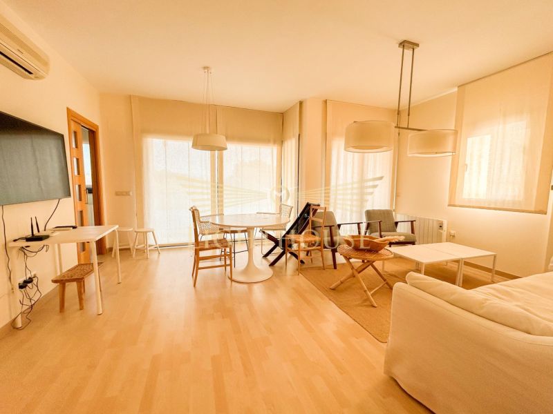 Эксклюзивный Пентхаус в Районе Фенальс с Частным Соларием и Видом на Море