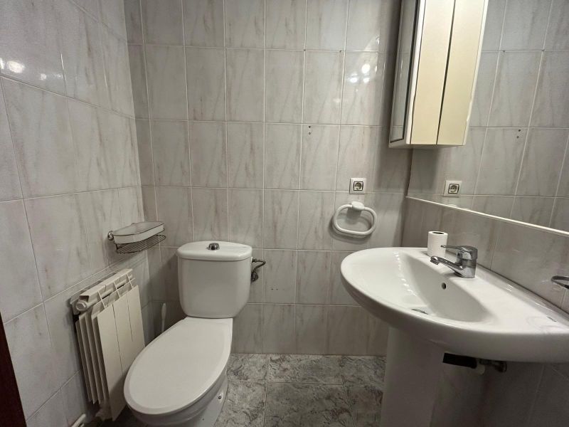 Уникальная возможность в районе Фенальс! Просторная квартира в нескольких шагах от моря