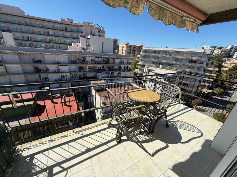 Продается 4к дом 425 м² в Сан-Фелиу-де-Гишольс