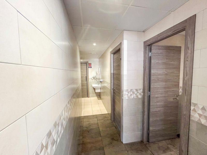 Уютный ресторан, расположенный в престижном районе города.