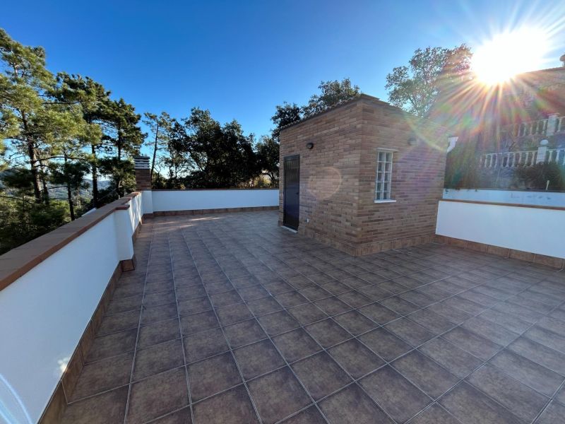 Просторный дом с великолепным видом на горы