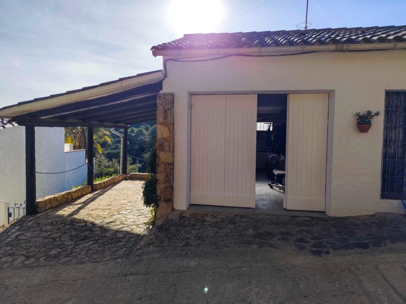 Вилла с видом на море в частном секторе Santa Maria de Llorell.