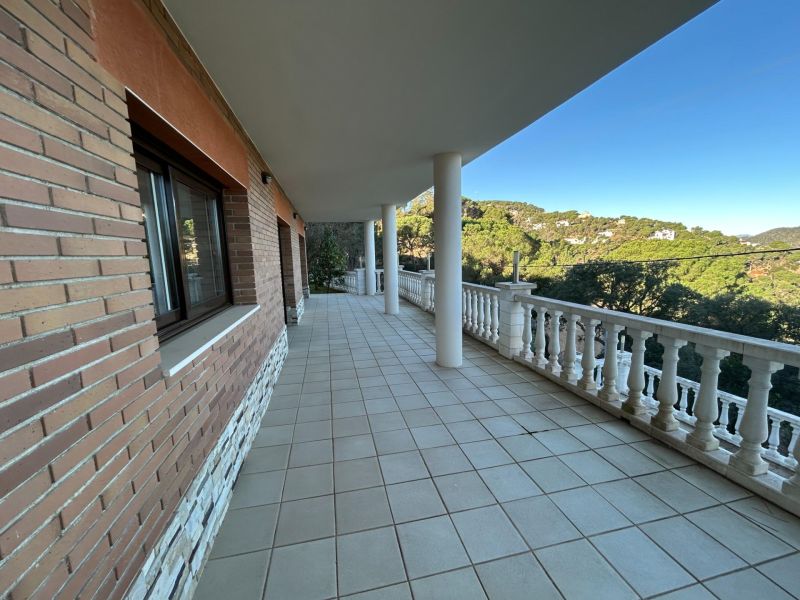 Просторный дом с великолепным видом на горы