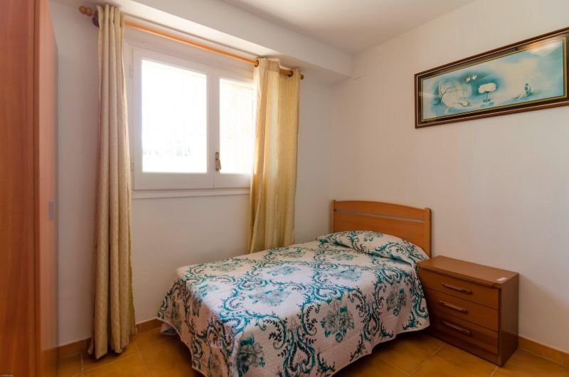 Просторная вилла с 7 спальнями и туристической лицензией недалеко от пляжа