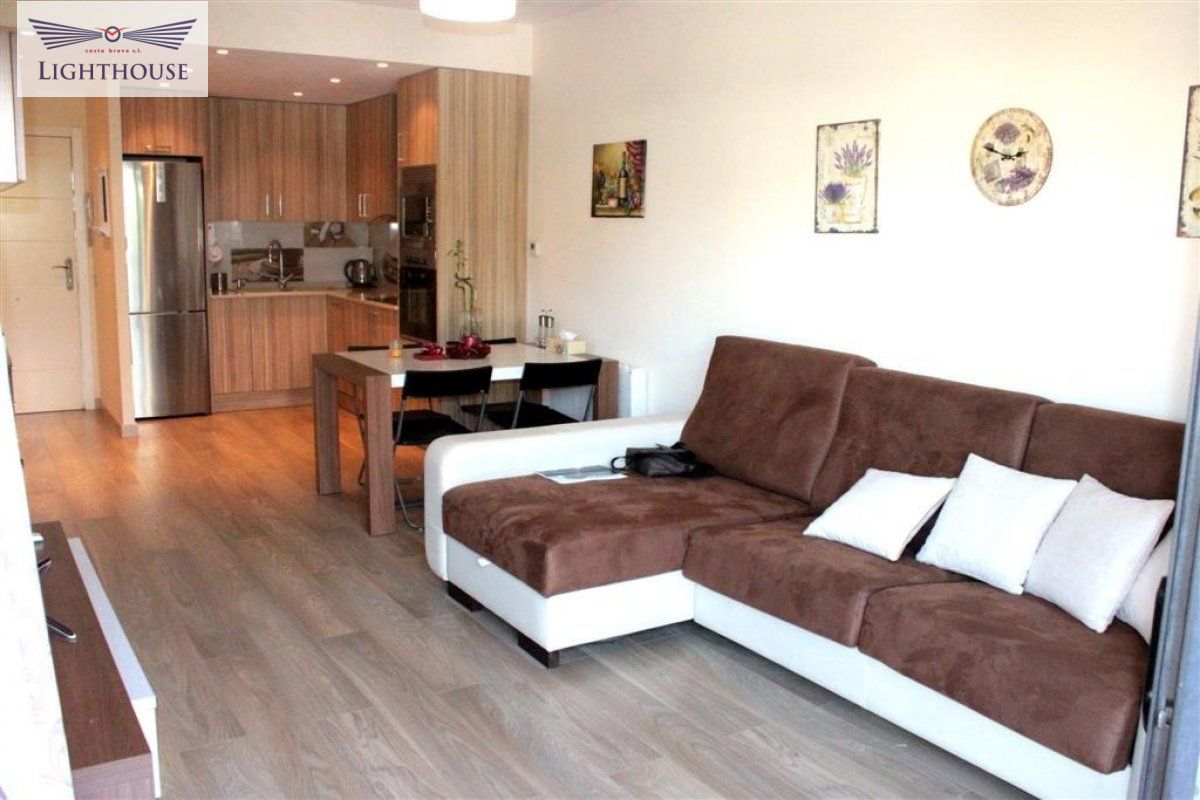 Пентхаус в лучшем жилом комплексе города Льорет-де-Мар.