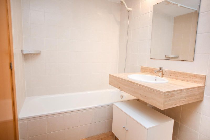 Эксклюзивные апартаменты с 2 спальнями в районе Санта-Клотильдa, всего в нескольких метрах от пляжа