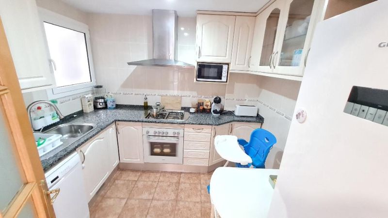 Продается большая квартира на 4 спальни в Бланесе