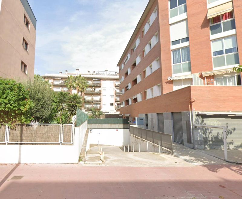 Продается парковочное место 23 м² в Fenals, Lloret de Mar