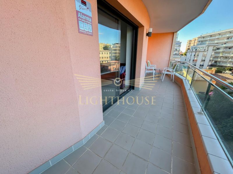 Квартира 57 м² с туристической лицензией в центре Льорет-де-Мар