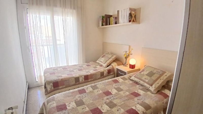 Продается квартира 94 м² возле пляжа, центр Бланеса