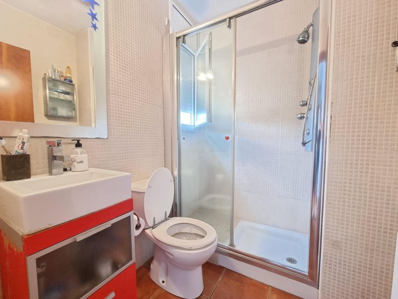 Продается вилла 192 м² с бассейном в Видререс