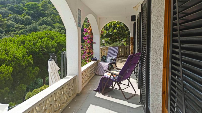 Вилла с видом на море в частном секторе Santa Maria de Llorell.