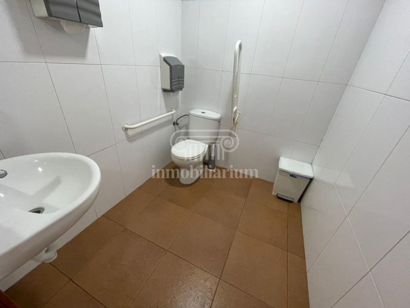 Продается прибыльный бар-ресторан 82 м² в Льорет-де-Мар