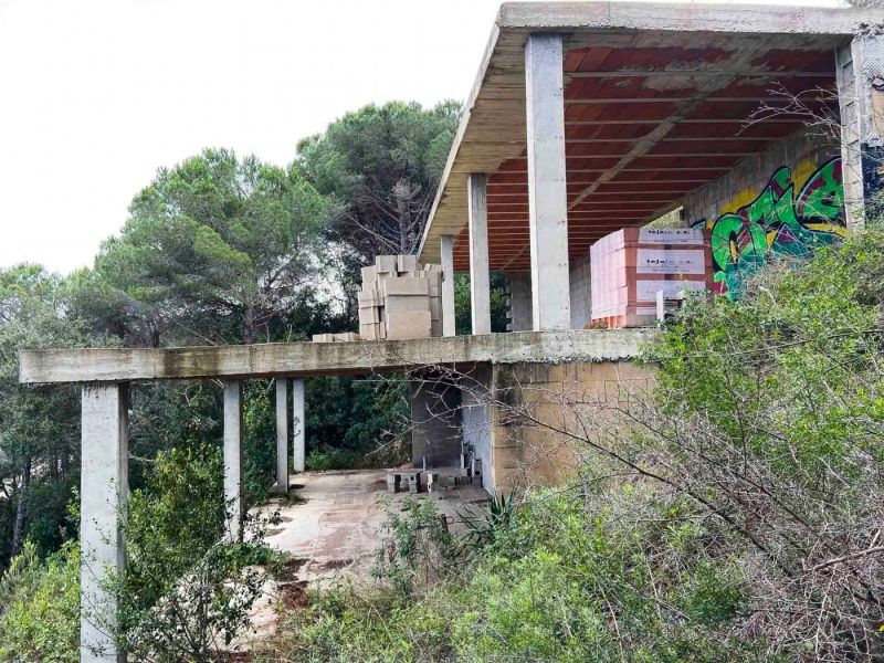 Продается участок 909 м² в районе Serra Brava, Льорет-де-Мар