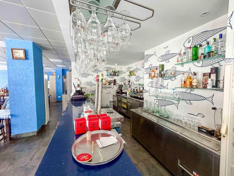 Уютный ресторан, расположенный в престижном районе города.