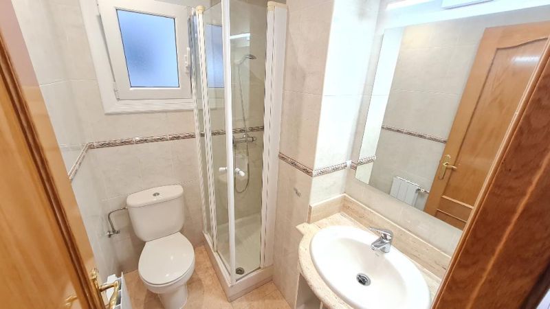 Продается большая квартира на 4 спальни в Бланесе