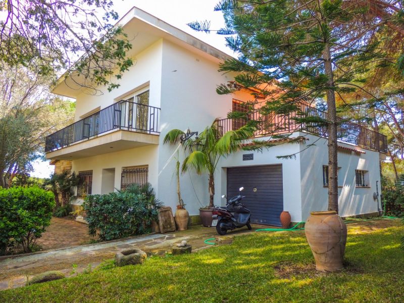 Вилла 254 м² с туристической лицензией в La Montgoda, Lloret de Mar