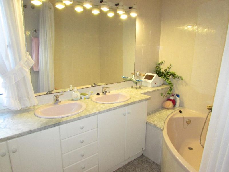 Продается большая вилла 433 м² в районе Sant Joan с видом на море, Blanes