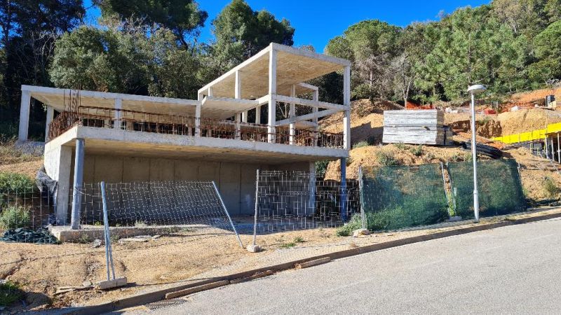 Продается новый строящийся дом 260 м², Blanes