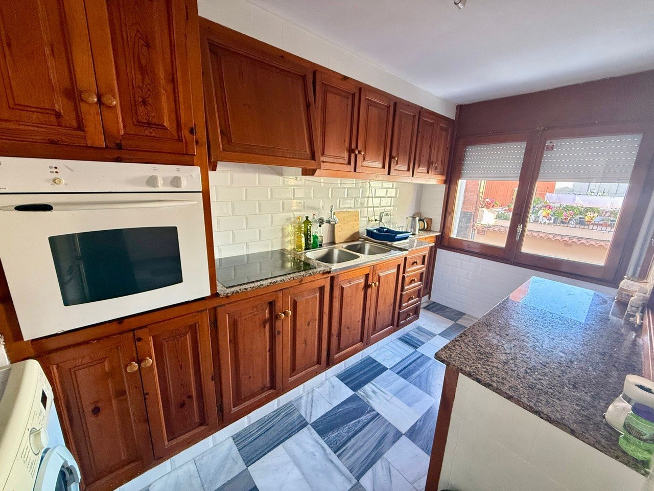 Продается квартира с 3 спальнями 88 м² рядом с Сагаро