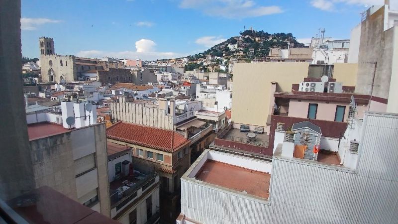 Продается квартира 94 м² возле пляжа, центр Бланеса