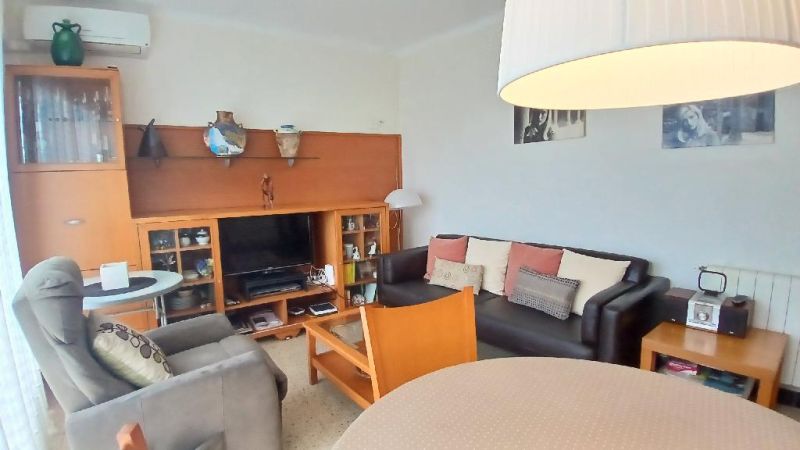 Продается квартира 94 м² возле пляжа, центр Бланеса