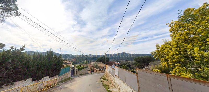 Участок 488 м² в тихой урбанизации Aiguaviva Parc, Vidreres