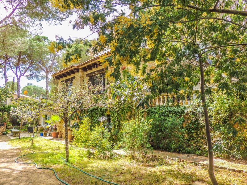 Вилла 254 м² с туристической лицензией в La Montgoda, Lloret de Mar