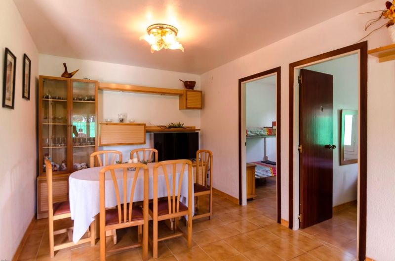 Просторная вилла с 7 спальнями и туристической лицензией недалеко от пляжа