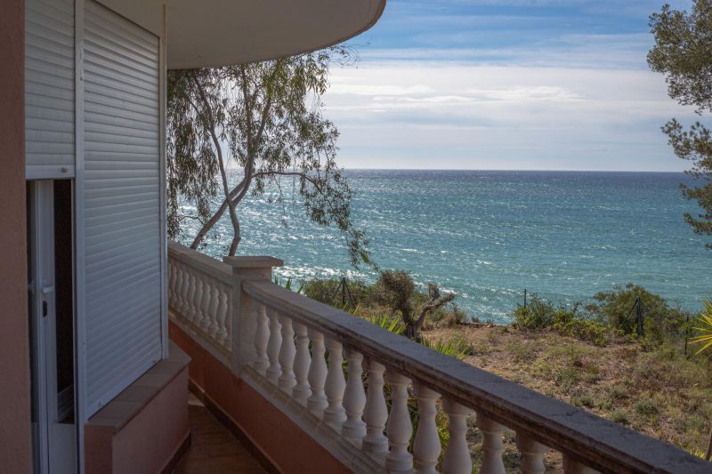 Продается вилла 420 м² с потрясающим видом на море, участок 902 м² в Льорет-де-Мар