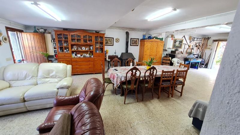 Продается дом 220 м² на 2 этажа в урбанизации Roca Grossa, Льорет-де-Мар