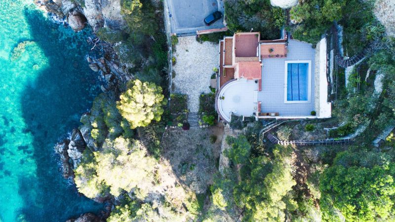 Продается вилла 420 м² с потрясающим видом на море, участок 902 м² в Льорет-де-Мар