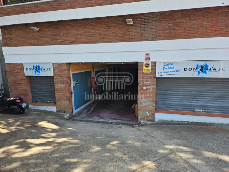 Продается коммерческое помещение 565 м² с парковкой в Льорет-де-Мар