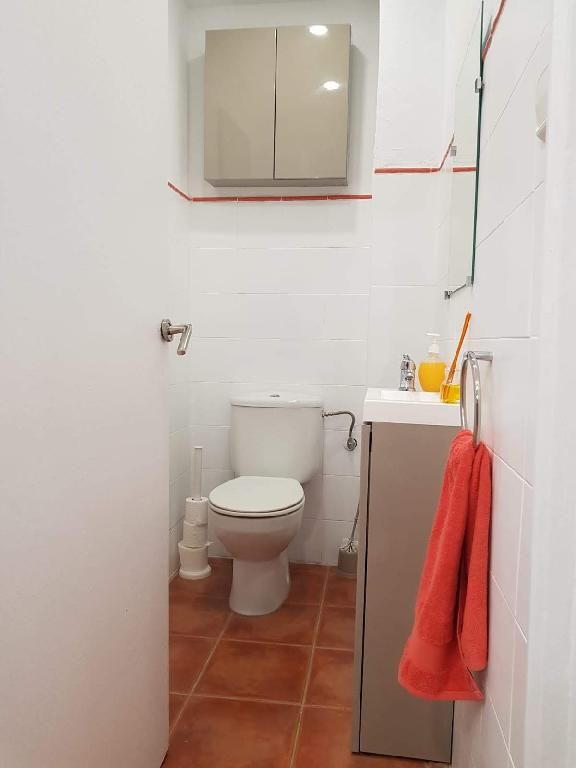 Продается угловое помещение 49 м² в районе Ca L'Aguidó, Blanes