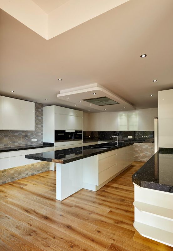 Продается роскошная резиденция 362 м², участок 700 м² с панорамным видом на море в Кала Каньельес, Льорет-де-Мар