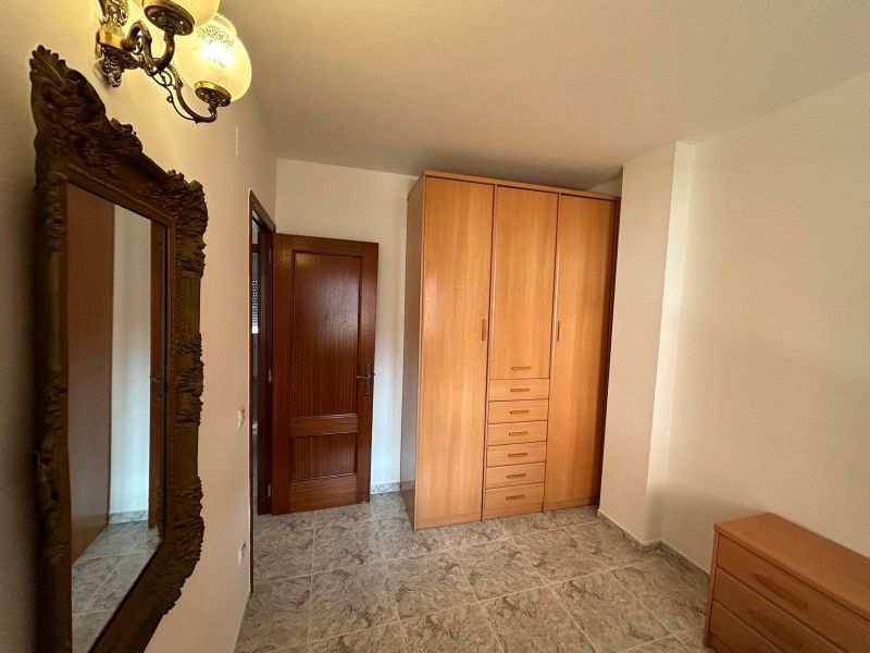 Уникальная возможность в районе Фенальс! Просторная квартира в нескольких шагах от моря