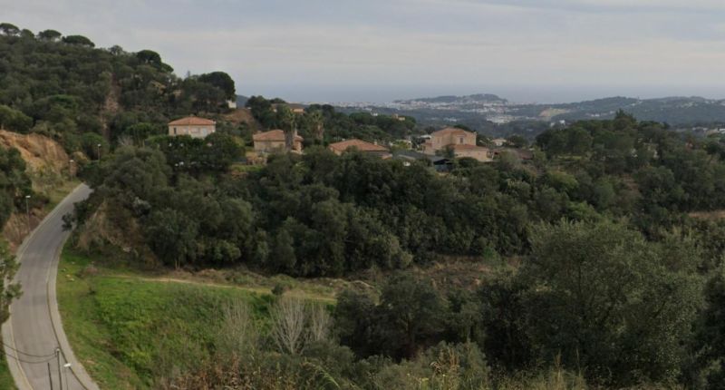 Участок 500 м² с видом на море в Los Pinares, Lloret de Mar