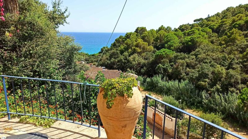 Вилла с видом на море в частном секторе Santa Maria de Llorell.