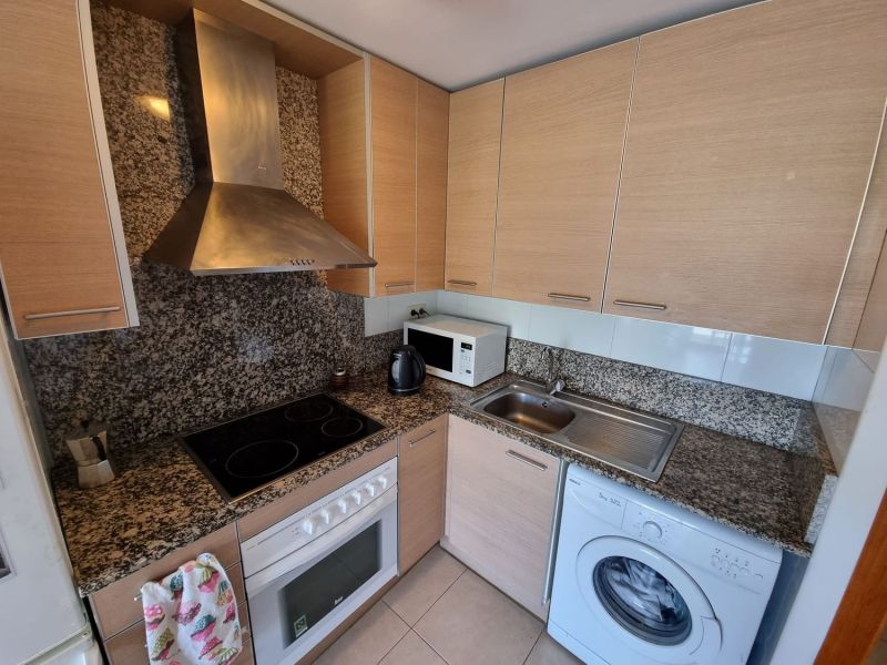 Продается дуплекс 65 м² с двумя террасами и общественным бассейном у моря в Льорет-де-Мар