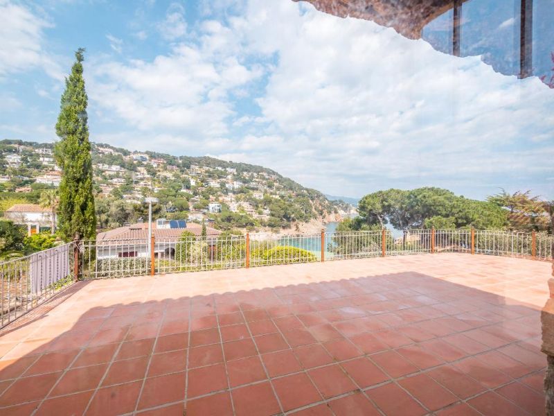 Продается дом 400 м² с видом на море в Cala Sant Francesc, Blanes