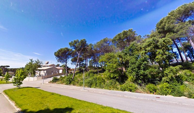 Участок 558 м² в красивом районе La Goba, Vidreres