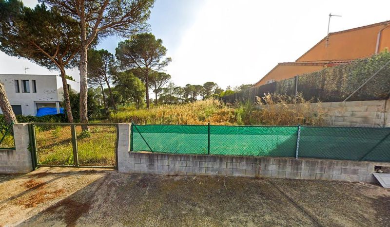 Продается участок 633 м² в урбанизации Ла Гоба, Видререс