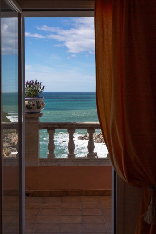 Продается вилла 420 м² с потрясающим видом на море, участок 902 м² в Льорет-де-Мар