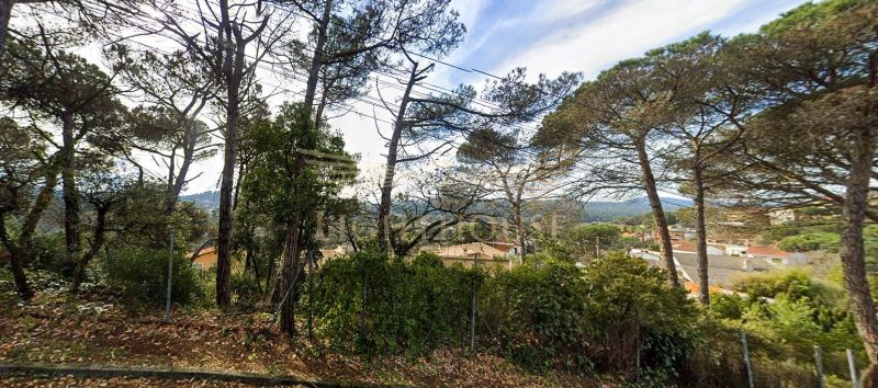 Участок 488 м² в тихой урбанизации Aiguaviva Parc, Vidreres