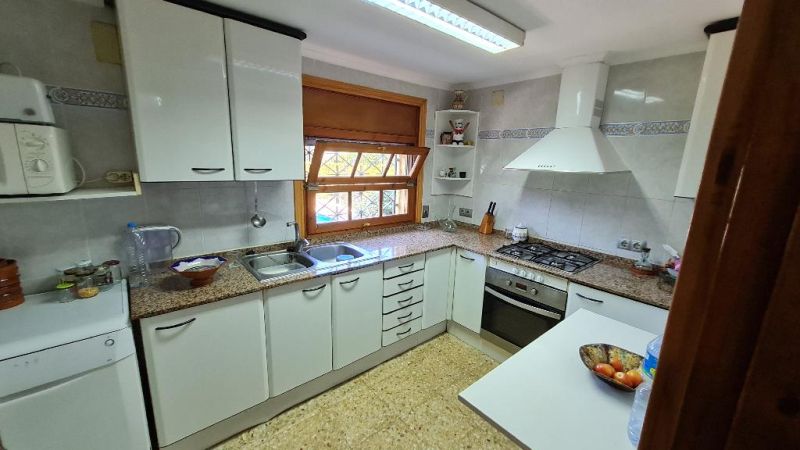 Продается дом 220 м² на 2 этажа в урбанизации Roca Grossa, Льорет-де-Мар