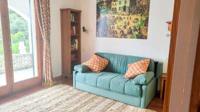 Вилла с видом на море в частном секторе Santa Maria de Llorell.