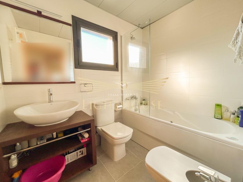 Эксклюзивный Пентхаус в Районе Фенальс с Частным Соларием и Видом на Море